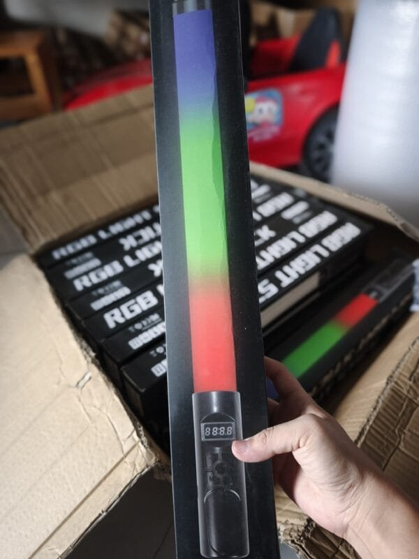 Đèn led cầm tay RGB BL-148R, nhiều chế độ ánh sáng, sử dụng pin, tiện lợi khi dã ngoại